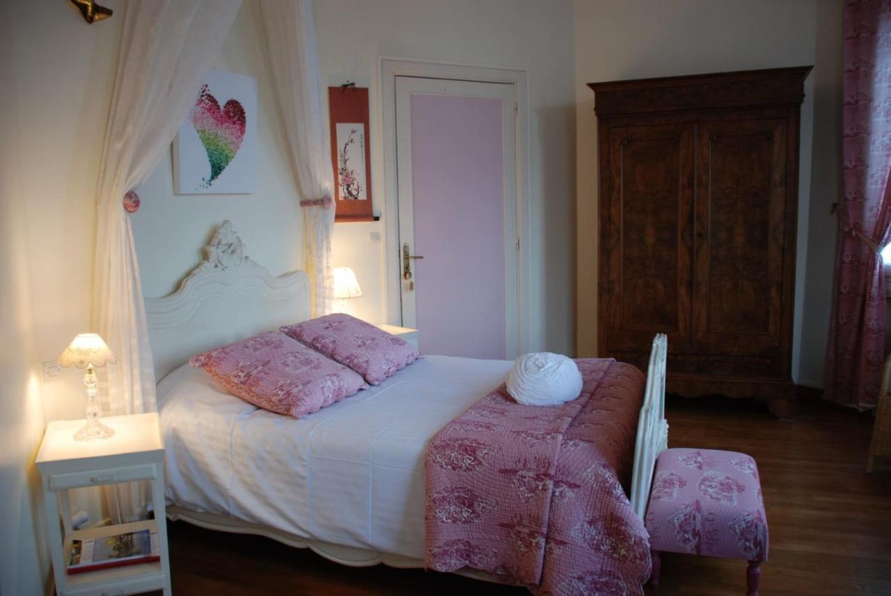 Domaine De L'Oie Rouge Bed & Breakfast Les Rosiers-sur-Loire ภายนอก รูปภาพ